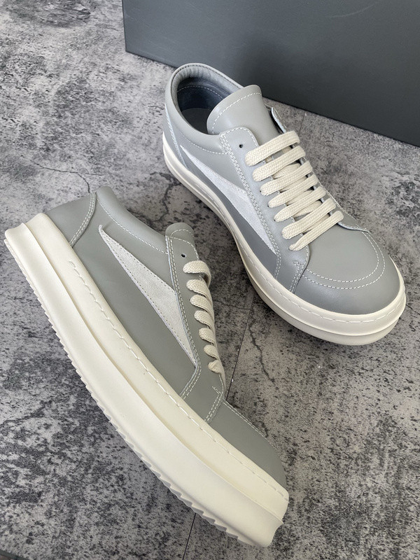 RO Sneakers