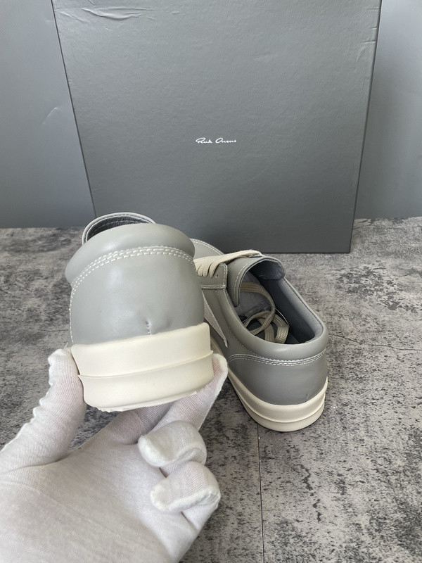 RO Sneakers
