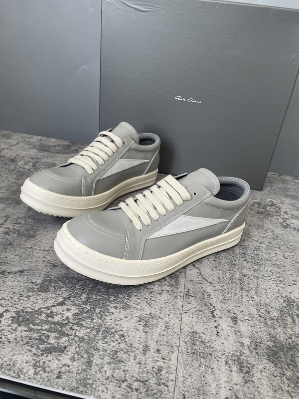 RO Sneakers