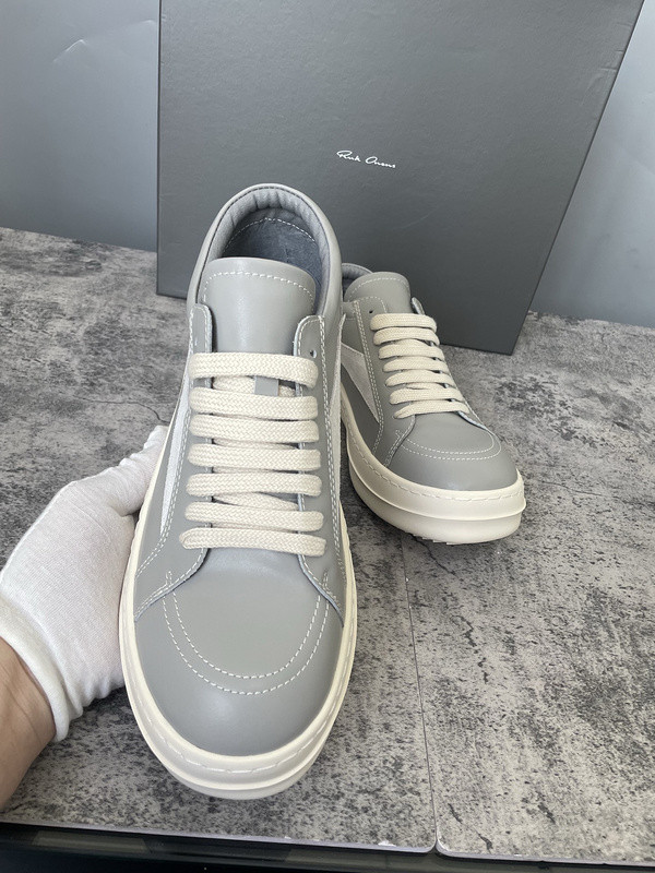 RO Sneakers