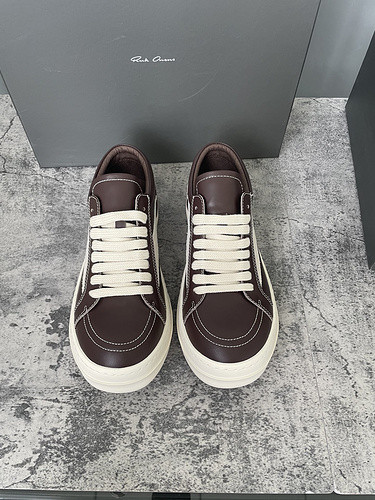 RO Sneakers