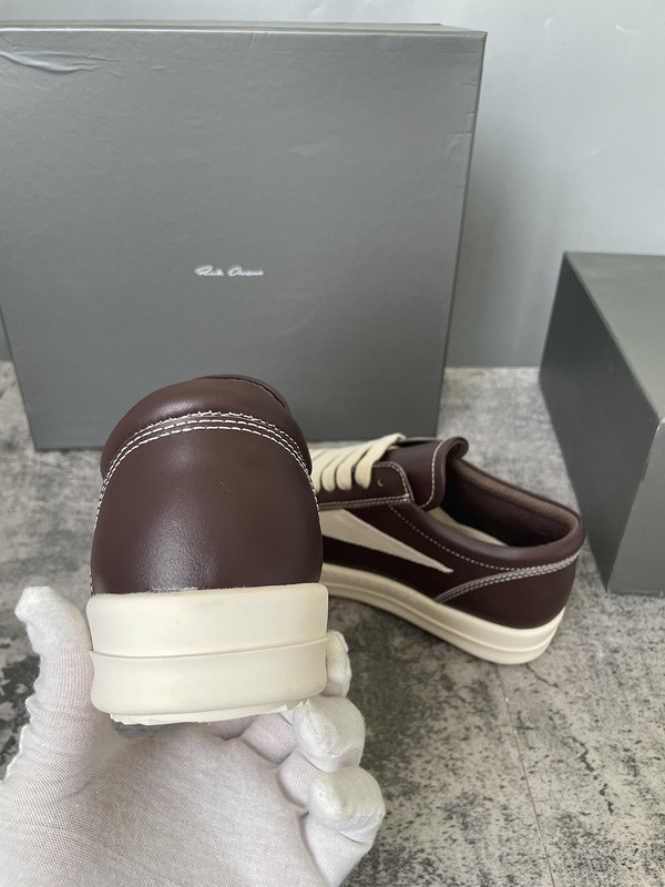 RO Sneakers