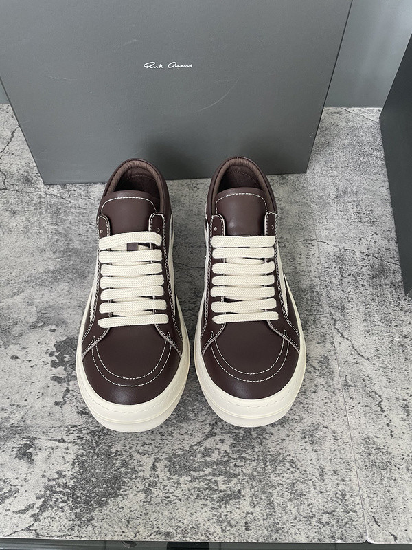 RO Sneakers
