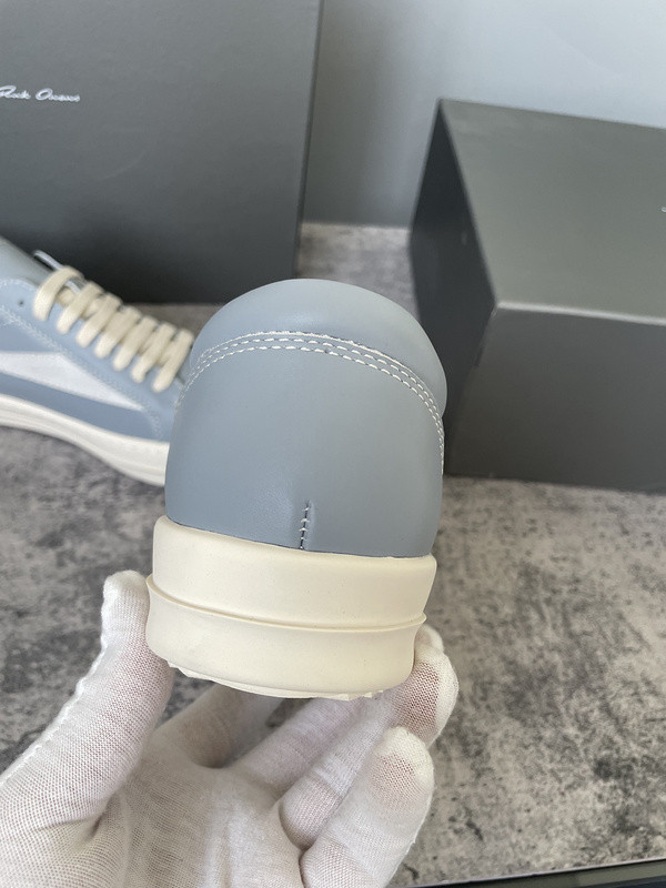 RO Sneakers