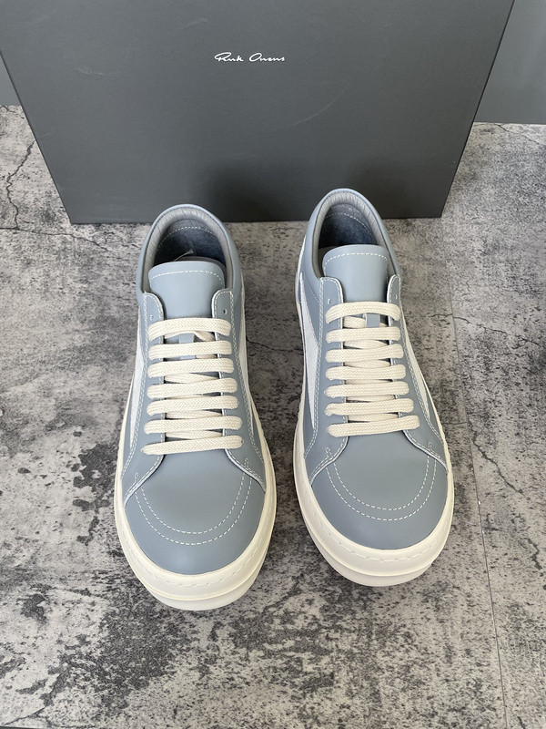 RO Sneakers