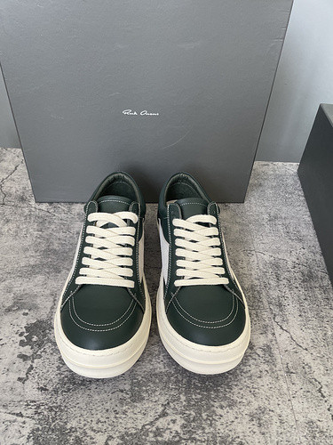 RO Sneakers