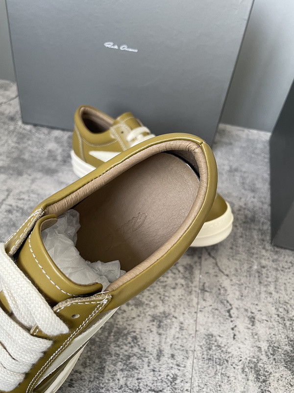 RO Sneakers