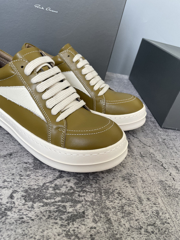 RO Sneakers