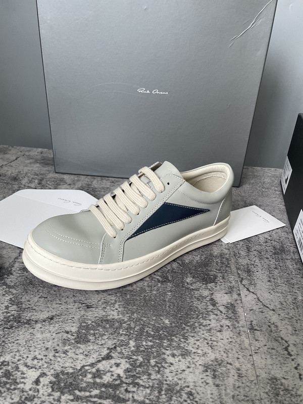 RO Sneakers