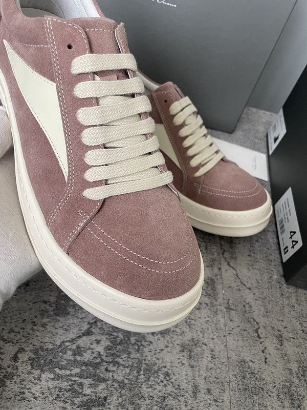 RO Sneakers