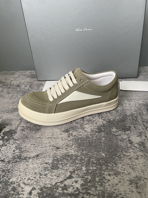 RO Sneakers