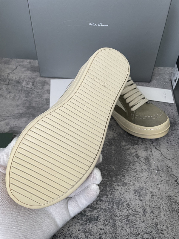 RO Sneakers