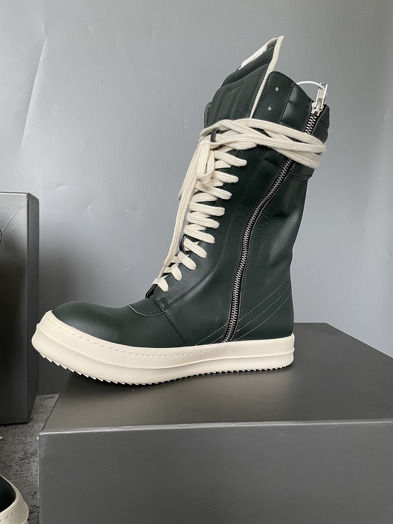RO Sneakers