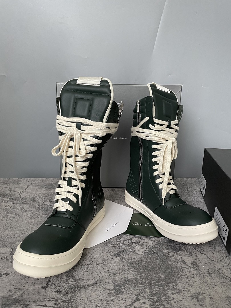 RO Sneakers