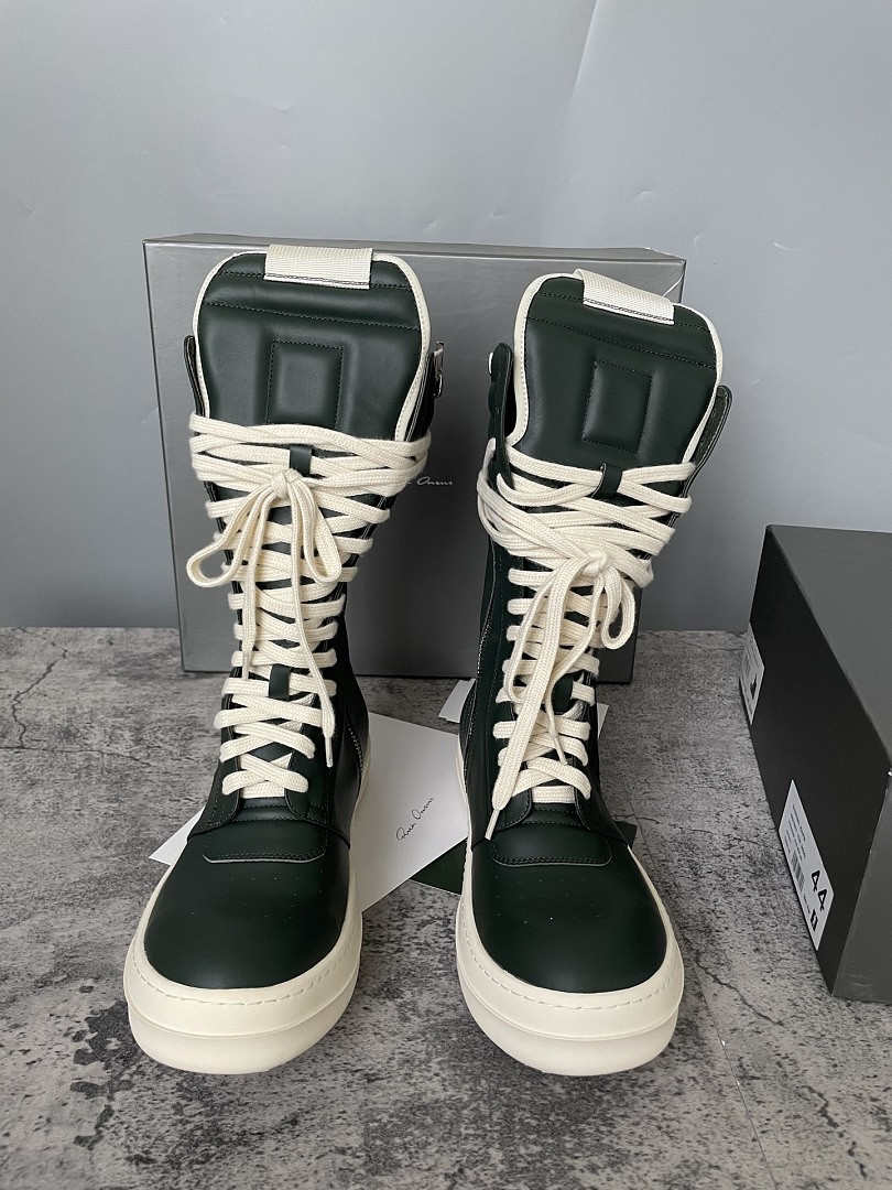 RO Sneakers