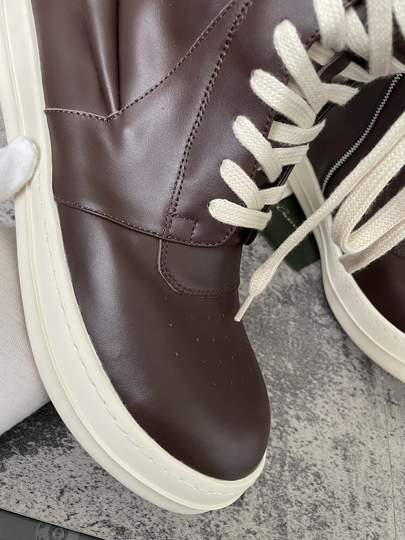 RO Sneakers