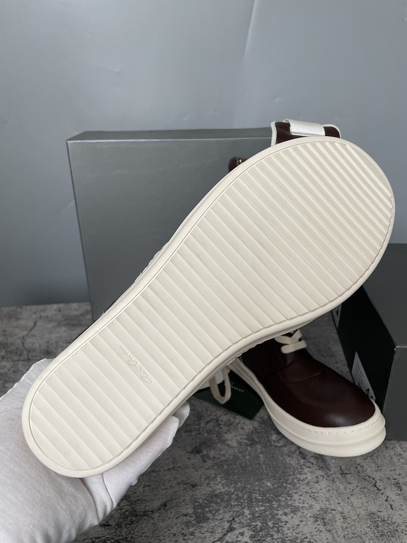 RO Sneakers