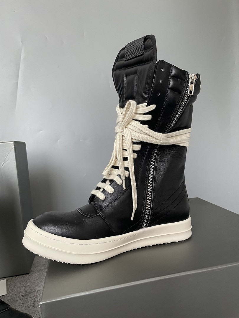 RO Sneakers