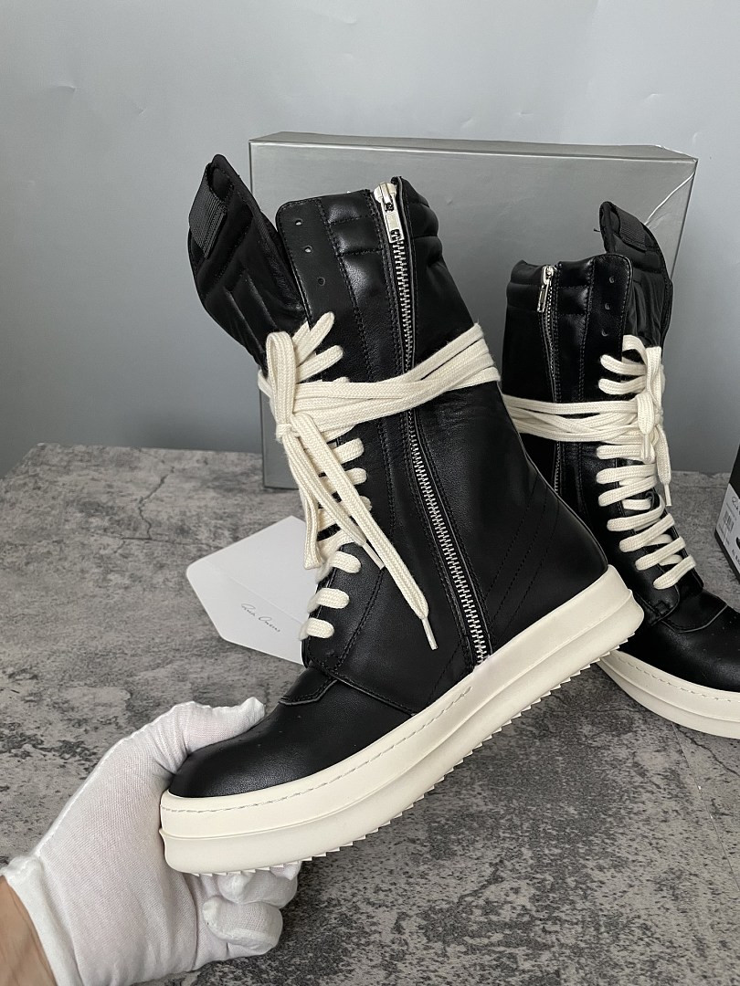 RO Sneakers