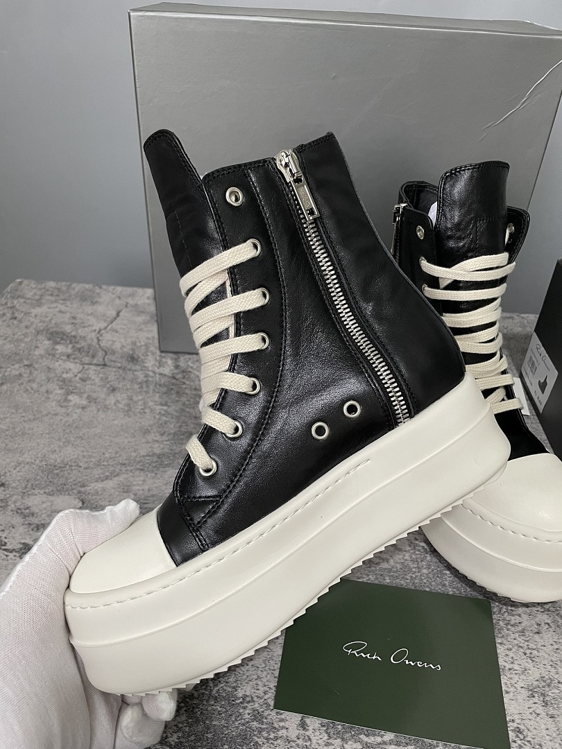 RO Sneakers