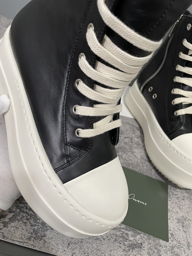 RO Sneakers