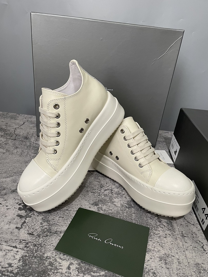 RO Sneakers
