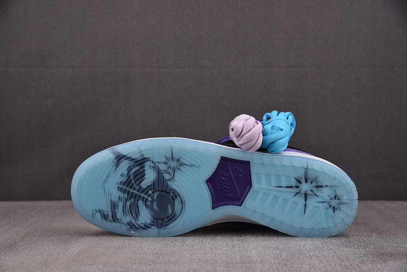 Nike SB Dunk Low HJ0513-500