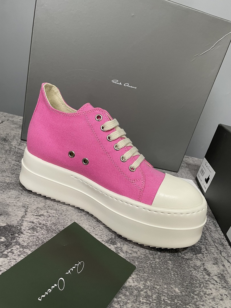 RO Sneakers