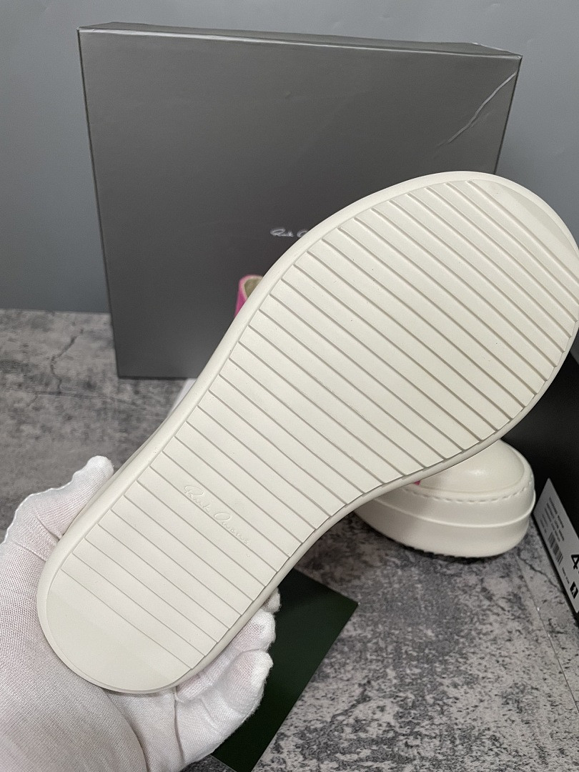 RO Sneakers
