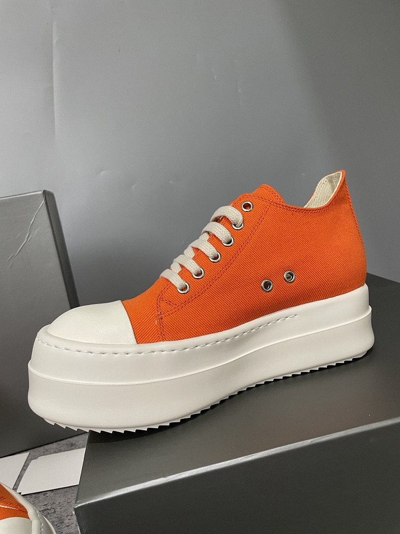 RO Sneakers