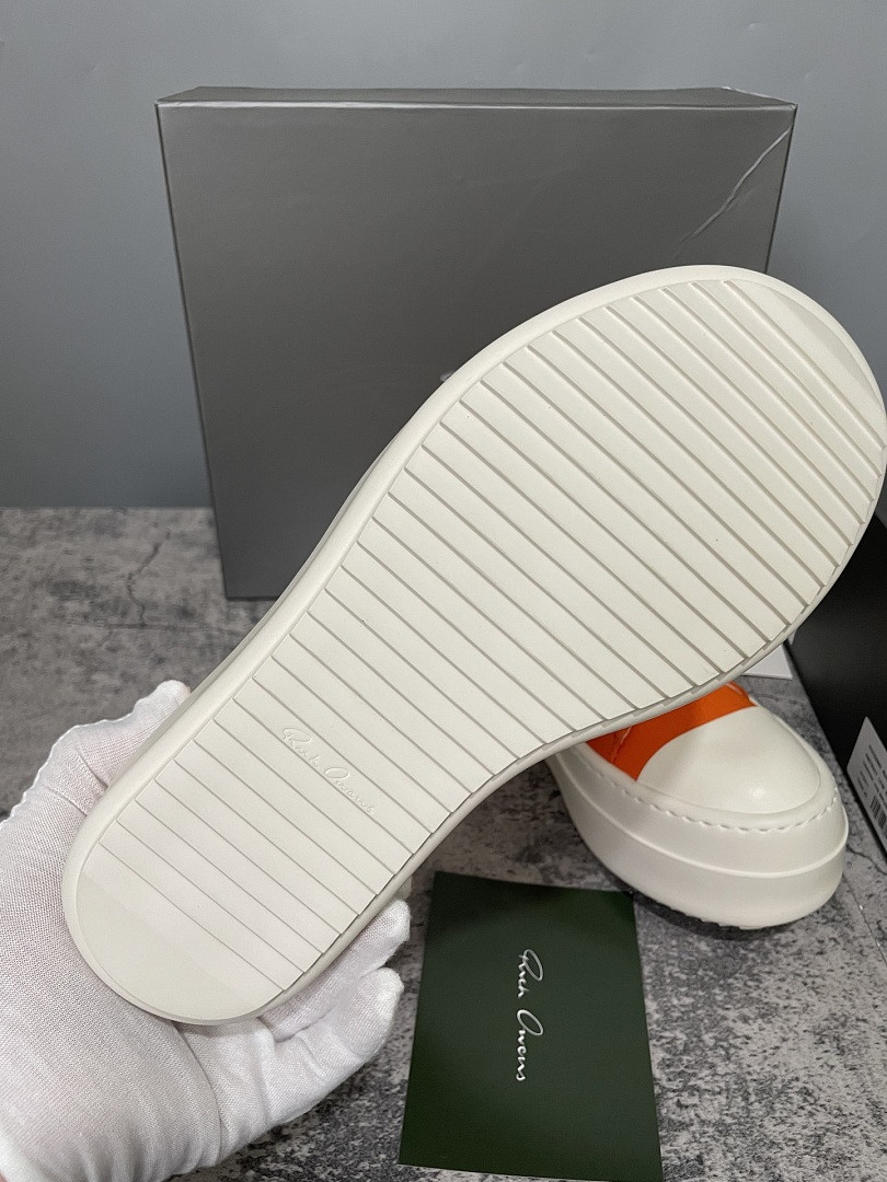 RO Sneakers