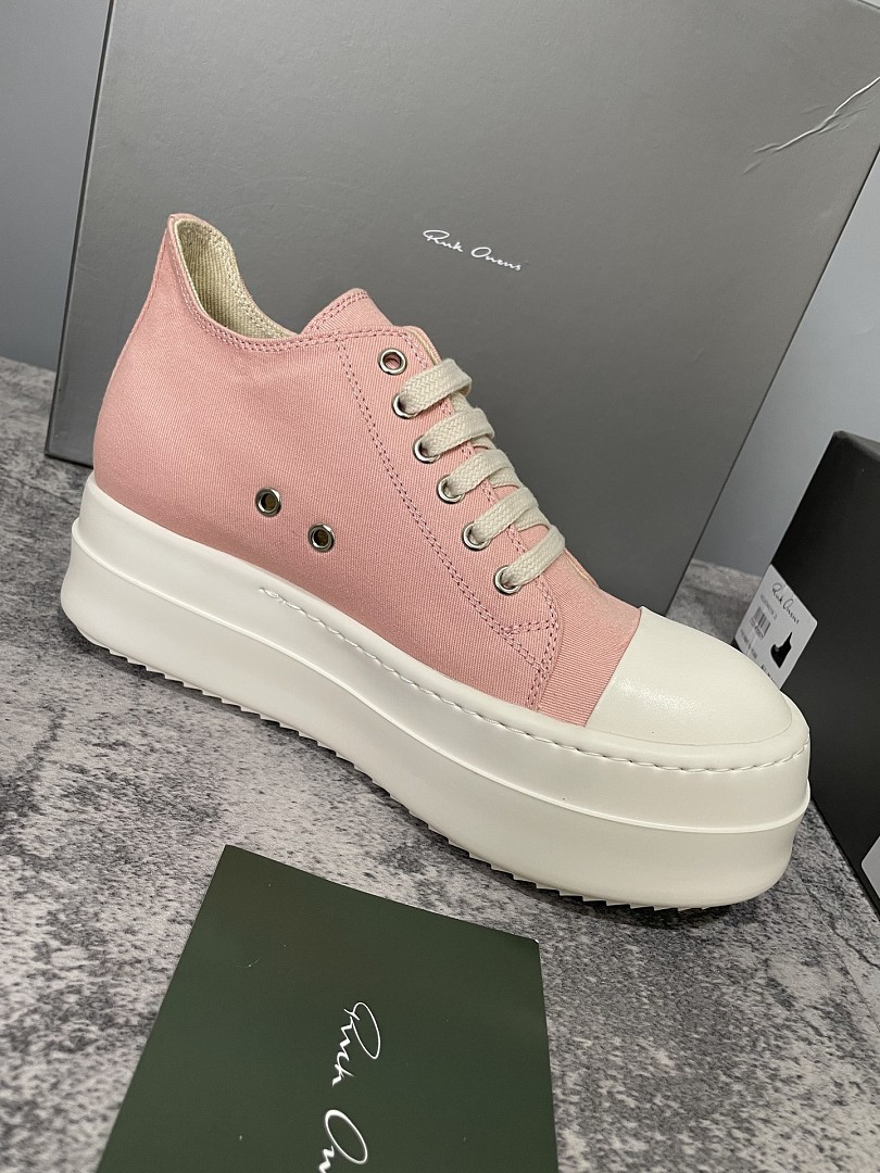 RO Sneakers