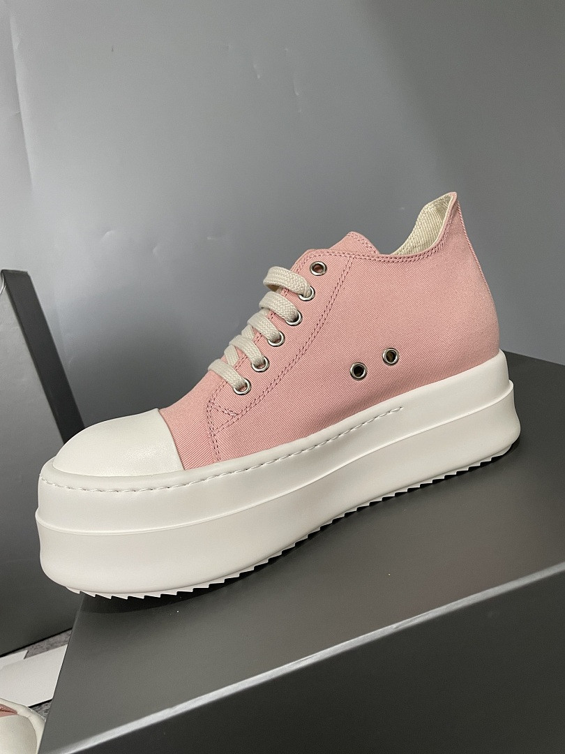 RO Sneakers