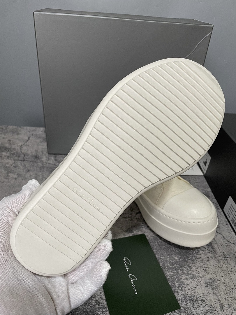 RO Sneakers