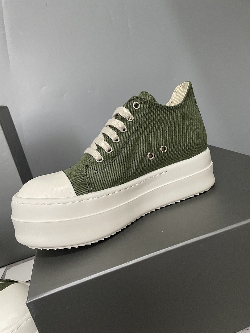 RO Sneakers