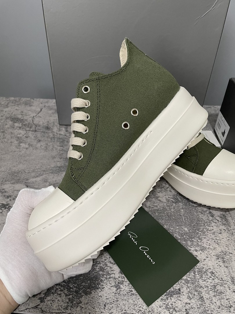 RO Sneakers