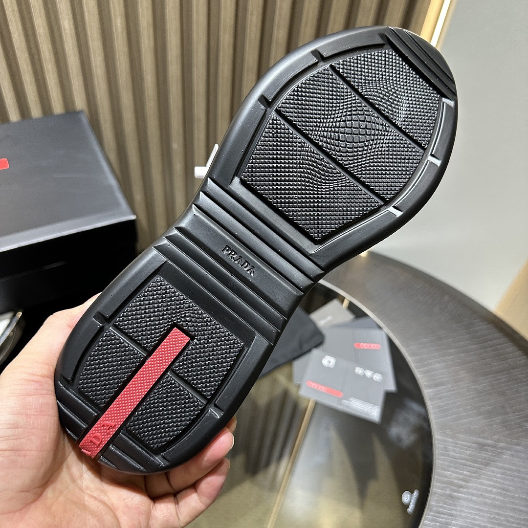 PA Low Sneakers