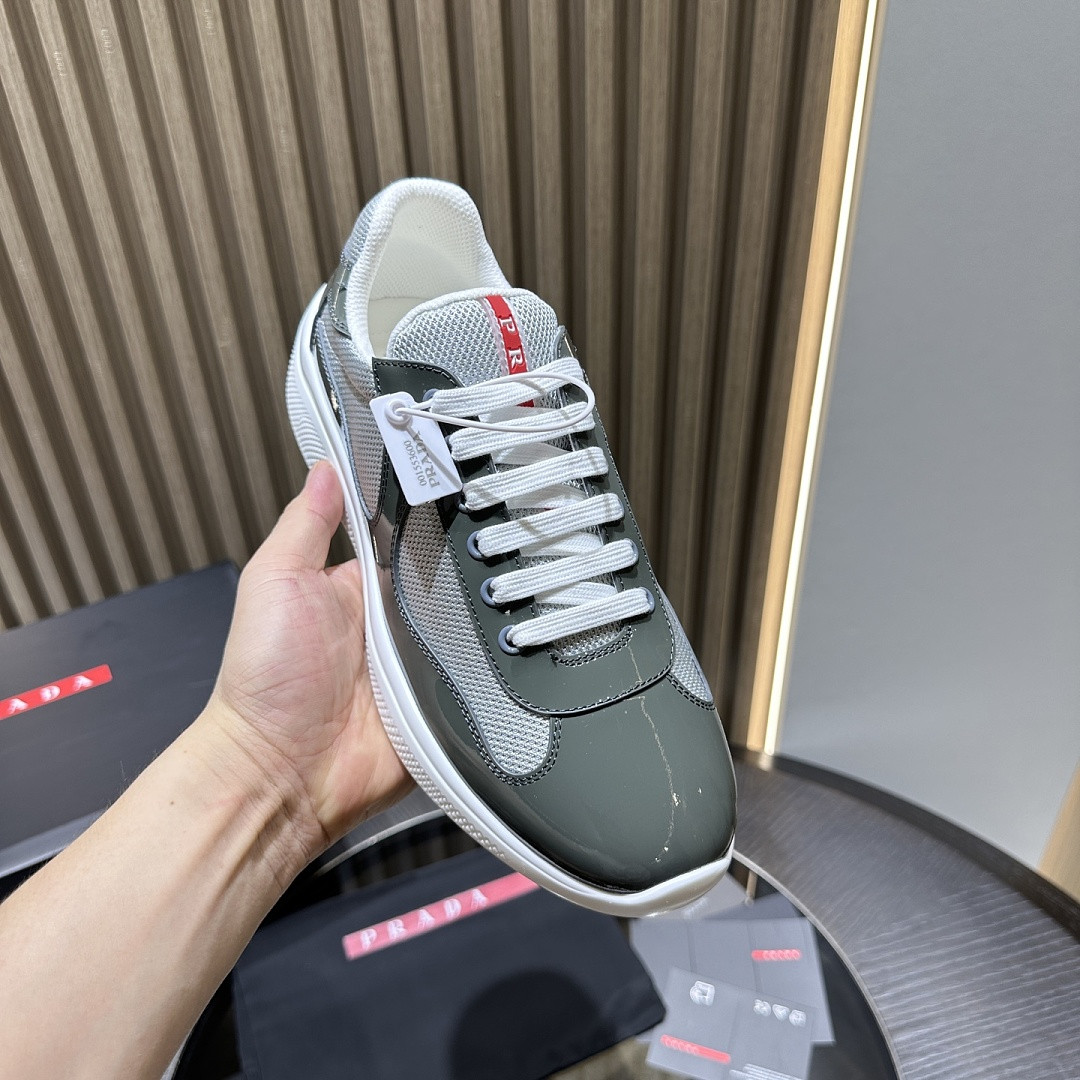 PA Low Sneakers