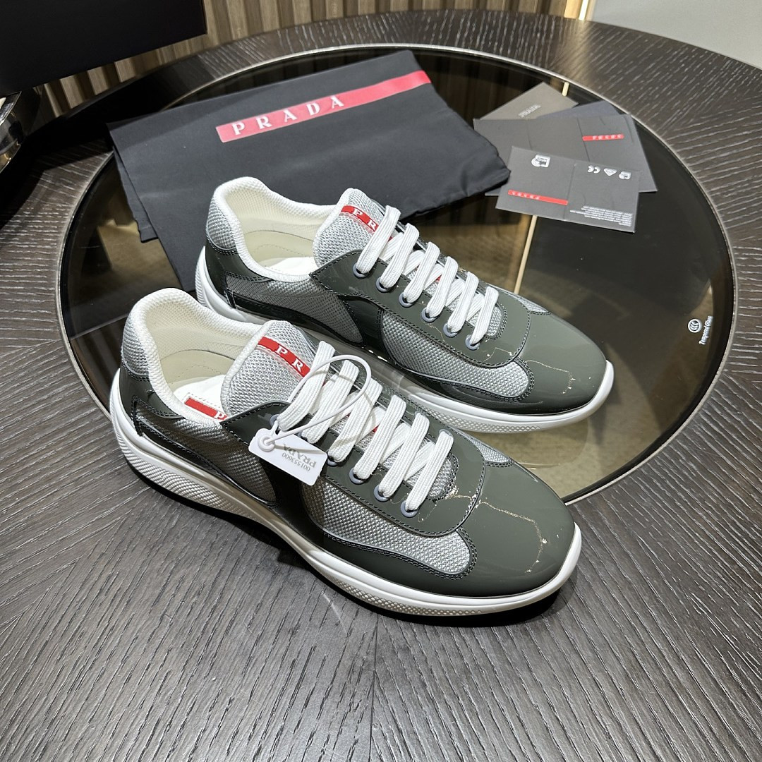 PA Low Sneakers