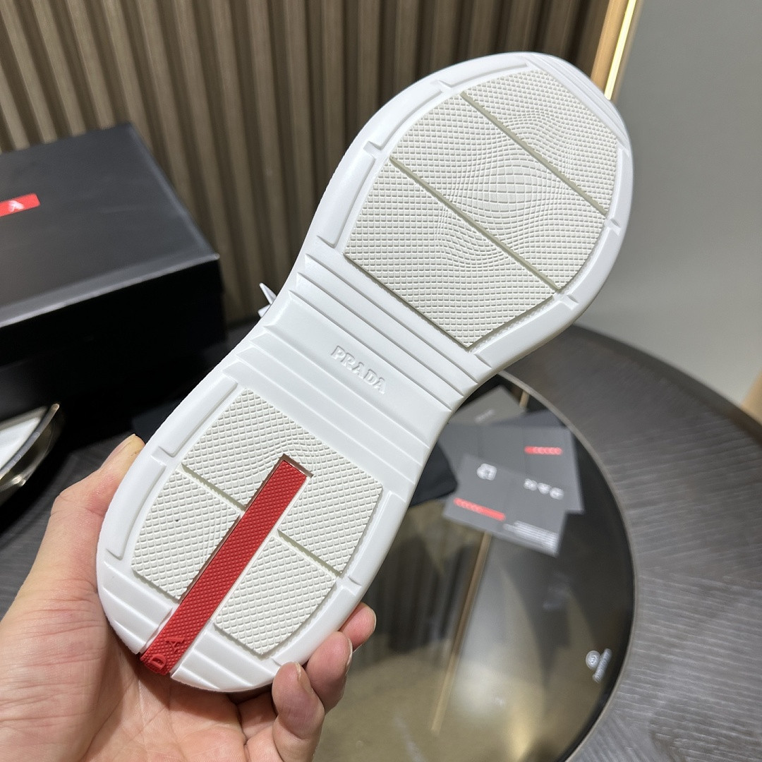 PA Low Sneakers