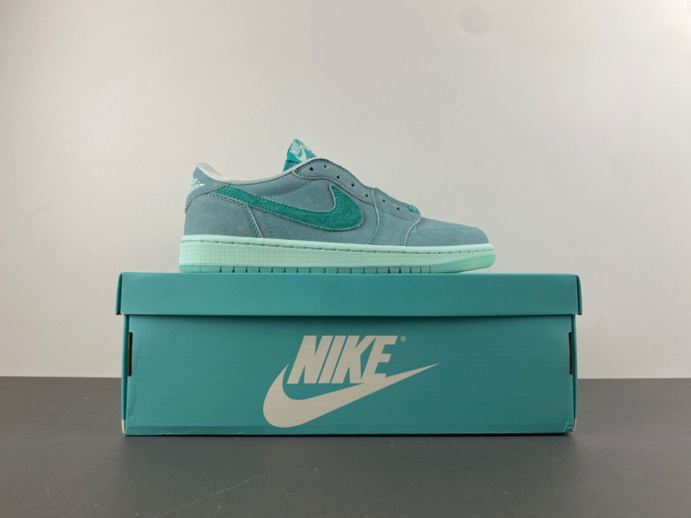 Air Jordan 1 Low OG “Washed Teal” WMNS HQ8111-300
