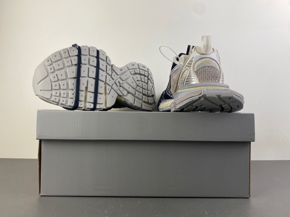 Ba1en*iaga Sneaker 3XL