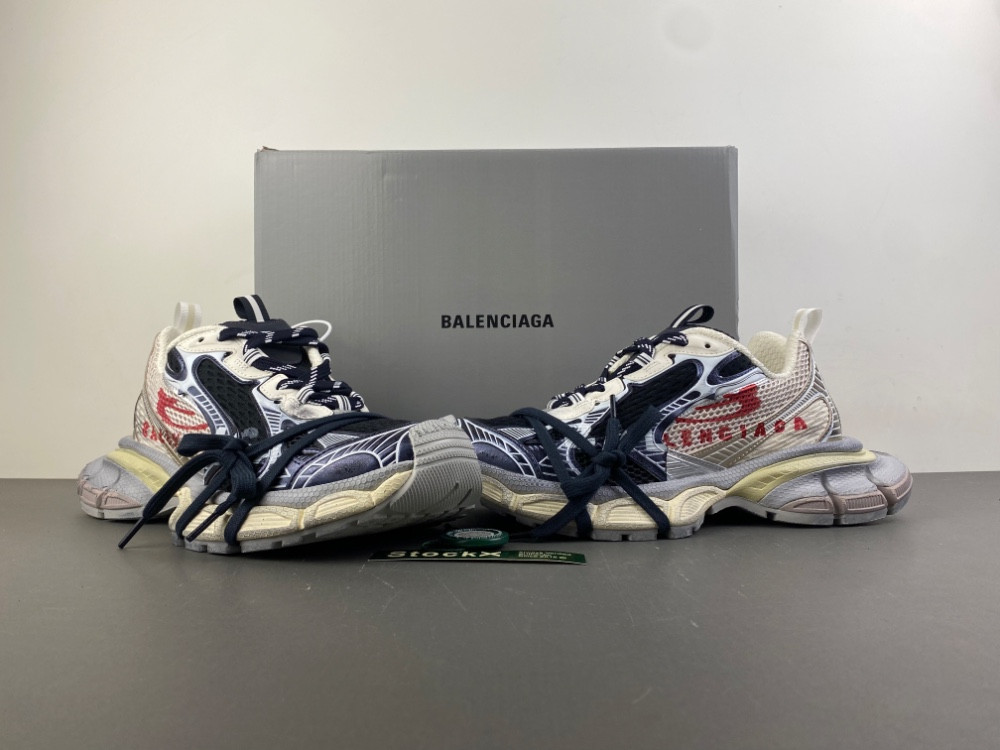 Ba1en*iaga Sneaker 3XL