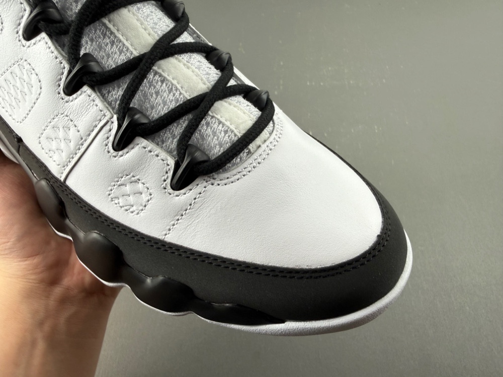 Air Jordan 9 Retro OG