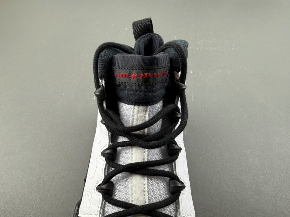 Air Jordan 9 Retro OG