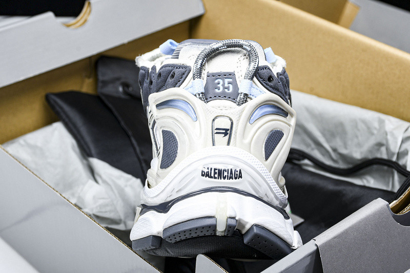 Balenciaga Runner W3RNY 063