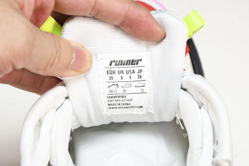 Balenciaga Runner W3RB6-9645