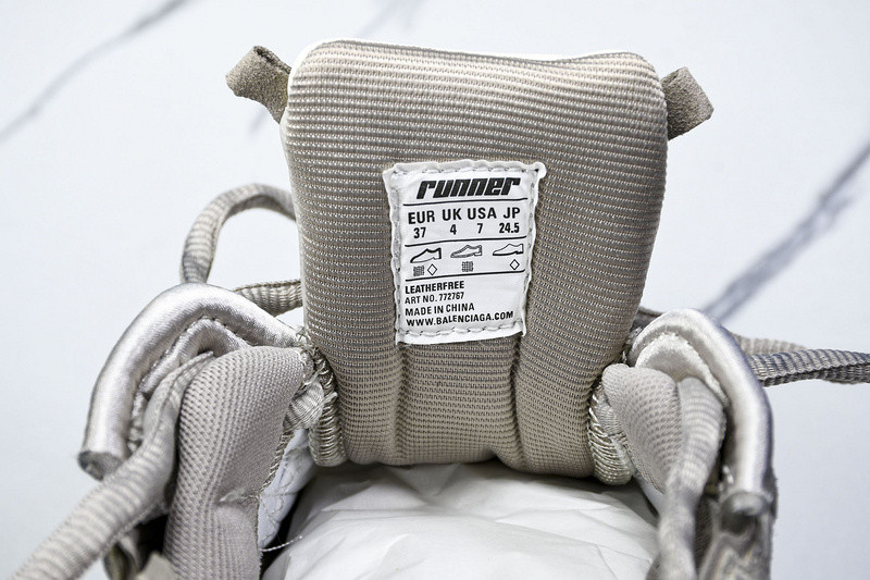 Balenciaga Runner W3RNY-2240
