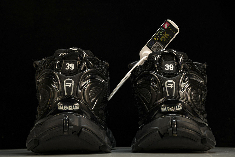 Balenciaga Runner W3RNY-0135