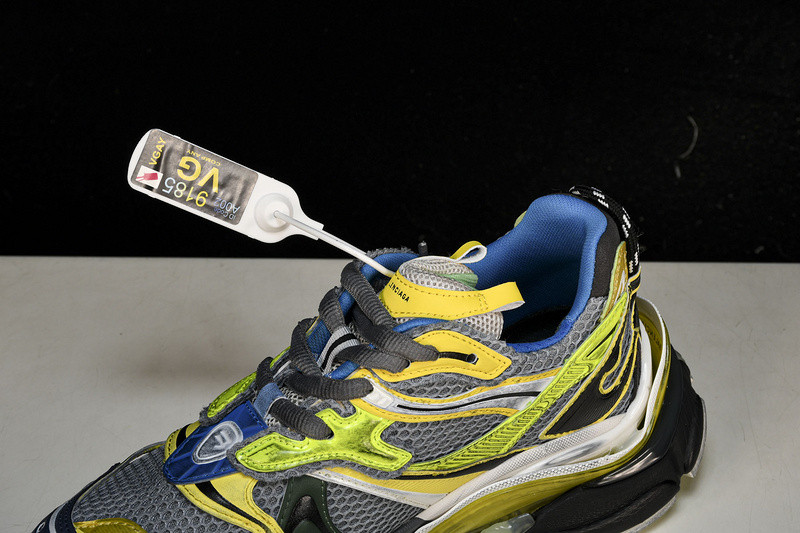 Balenciaga Runner W3RXP-0653